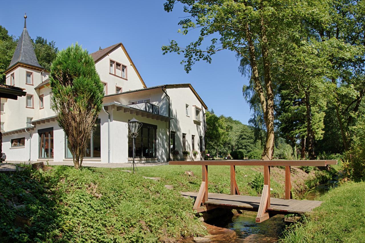 Hotel Pfaelzer Wald Bad Bergzabern Eksteriør bilde