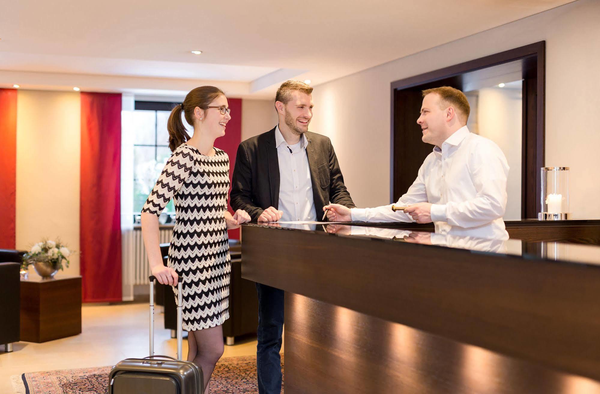 Hotel Pfaelzer Wald Bad Bergzabern Eksteriør bilde